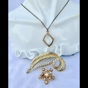 Vintage Gold Tone Jewelry Set AB Rhinestone Feather Brooch Star Pin Necklace